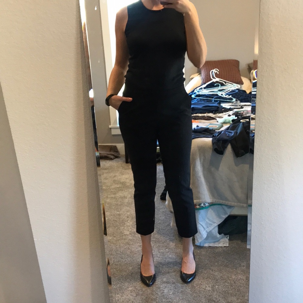 Ellen Tracy Crop Pants.